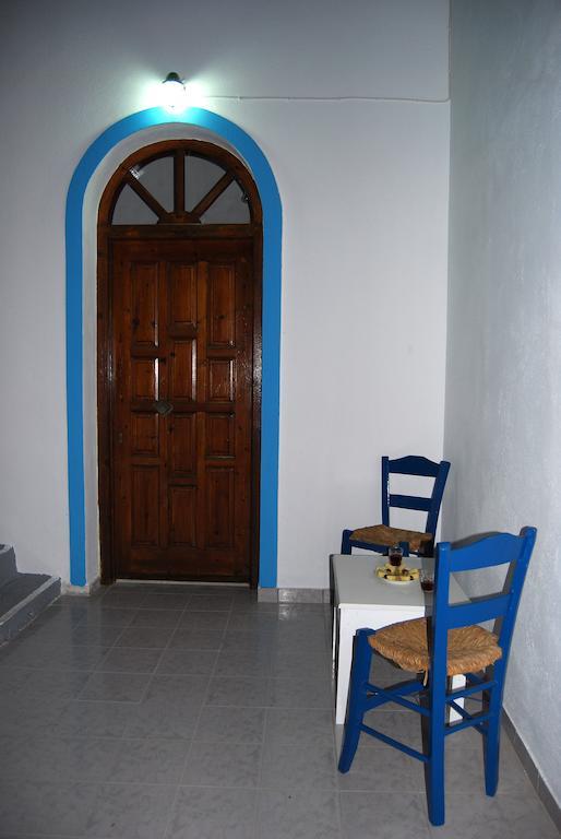 Apollo Rooms Perissa  Oda fotoğraf
